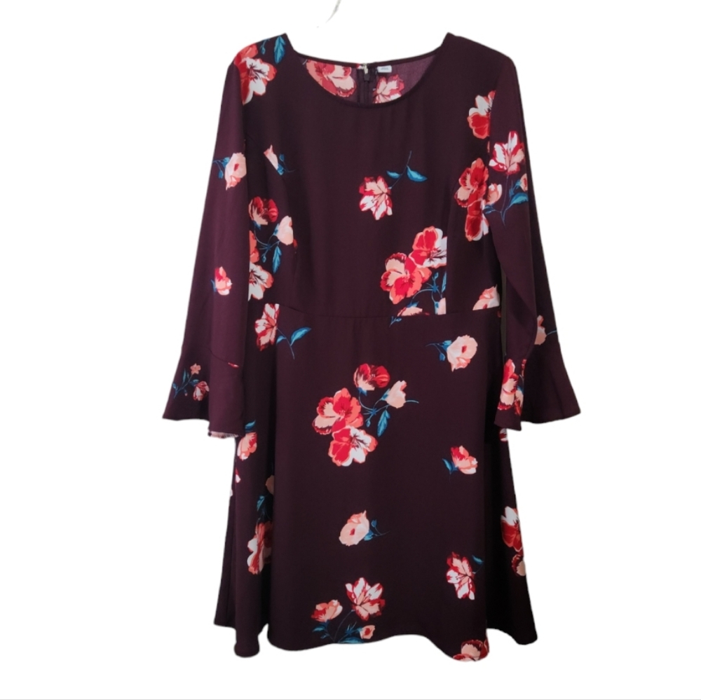 MAROON FLORAL BELL SLEEVE DRESS SZ LARGE